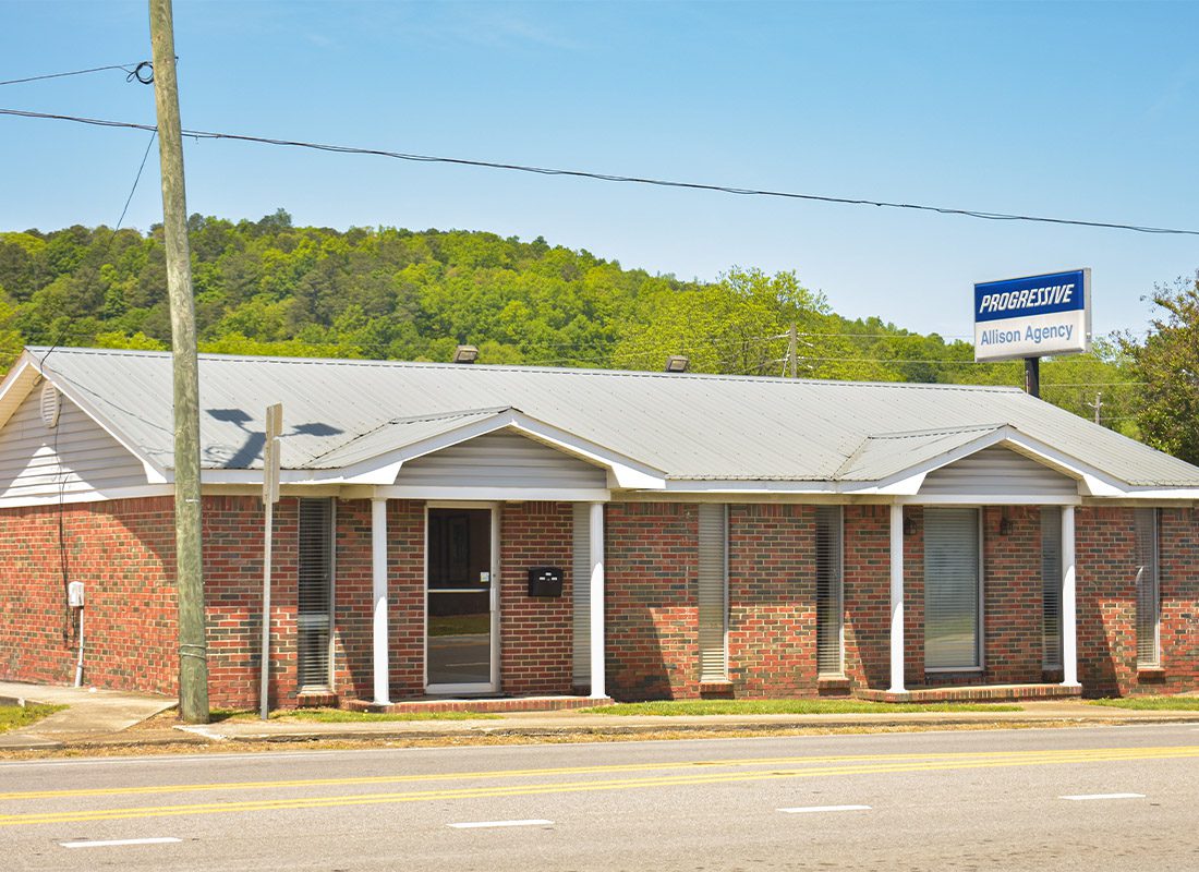 Oneonta, AL - Front View of the Allison Agency Office in Oneonta, AL